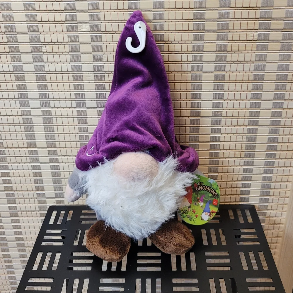 Purple Hat Gnome from the Aurora The Gnomlins Collection